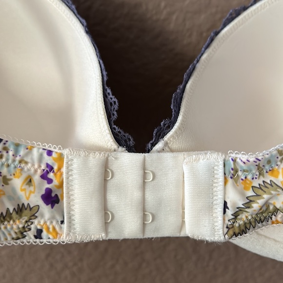 Calvin Klein bra - Picture 5 of 6